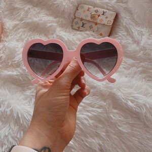 Light Pink Heart Sunglasses 💖☀️